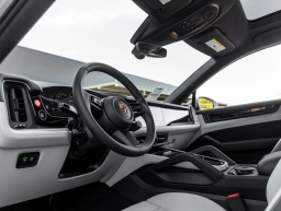 Porsche Cayenne Base Coupe AWD 2026