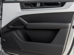 Porsche Cayenne Base Coupe AWD 2026