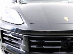 Porsche Cayenne Base Coupe AWD 2025