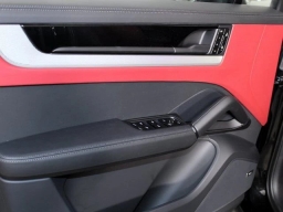 Porsche Cayenne Base Coupe AWD 2025