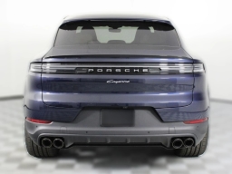 Porsche Cayenne Base Coupe AWD 2026