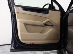 Porsche Cayenne Base Coupe AWD 2026