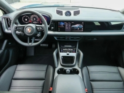 Porsche Cayenne Base Coupe AWD 2026