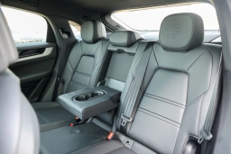 Porsche Cayenne Base Coupe AWD 2026
