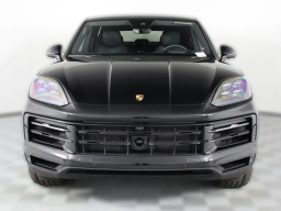 Porsche Cayenne Base Coupe AWD 2026