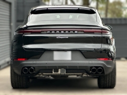 Porsche Cayenne Base Coupe AWD 2026