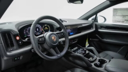 Porsche Cayenne Base Coupe AWD 2026