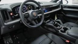 Porsche Cayenne Base Coupe AWD 2026