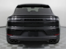 Porsche Cayenne Base Coupe AWD 2026