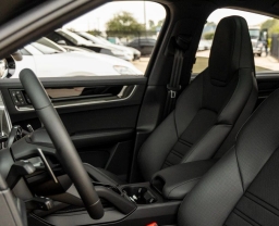 Porsche Cayenne Base Coupe AWD 2026