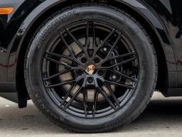 Porsche Cayenne Base Coupe AWD 2026