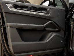 Porsche Cayenne Base Coupe AWD 2026