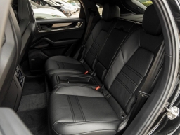 Porsche Cayenne Base Coupe AWD 2026