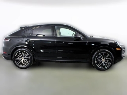 Porsche Cayenne Base Coupe AWD 2026