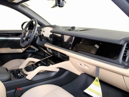 Porsche Cayenne Base Coupe AWD 2026