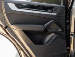 Porsche Cayenne Base Coupe AWD 2026