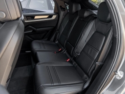 Porsche Cayenne Base Coupe AWD 2026