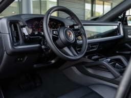 Porsche Cayenne Base Coupe AWD 2026