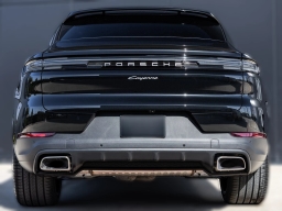 Porsche Cayenne Base Coupe AWD 2026