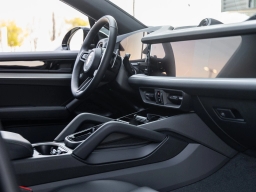 Porsche Cayenne Base Coupe AWD 2026