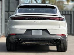 Porsche Cayenne Base Coupe AWD 2026