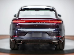 Porsche Cayenne Base Coupe AWD 2026