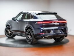 Porsche Cayenne Base Coupe AWD 2026