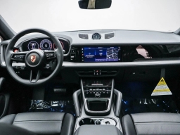 Porsche Cayenne Base Coupe AWD 2026