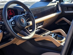 Porsche Cayenne Base Coupe AWD 2026