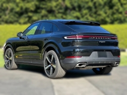 Porsche Cayenne Base Coupe AWD 2026