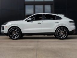 Porsche Cayenne Base Coupe AWD 2026