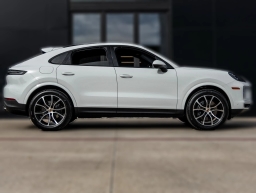 Porsche Cayenne Base Coupe AWD 2026