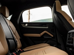 Porsche Cayenne Base Coupe AWD 2026