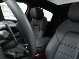 Porsche Cayenne Base Coupe AWD 2026