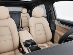 Porsche Cayenne Base Coupe AWD 2026