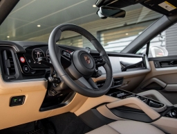 Porsche Cayenne Base Coupe AWD 2026