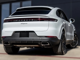 Porsche Cayenne Base Coupe AWD 2026