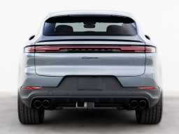 Porsche Cayenne Base Coupe AWD 2026
