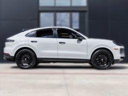 Porsche Cayenne Base Coupe AWD 2026