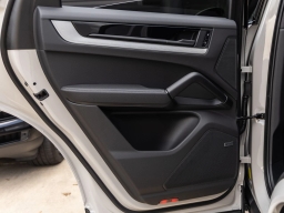 Porsche Cayenne Base Coupe AWD 2026