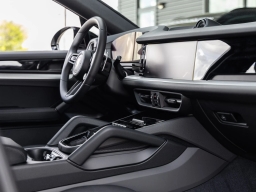 Porsche Cayenne Base Coupe AWD 2026