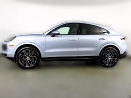 Porsche Cayenne Base Coupe AWD 2025