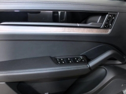 Porsche Cayenne Base Coupe AWD 2025