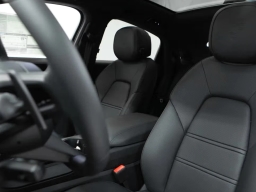 Porsche Cayenne Base Coupe AWD 2026