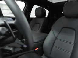 Porsche Cayenne Base Coupe AWD 2026