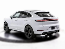Porsche Cayenne Base Coupe AWD 2025