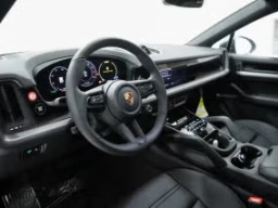 Porsche Cayenne Base Coupe AWD 2026