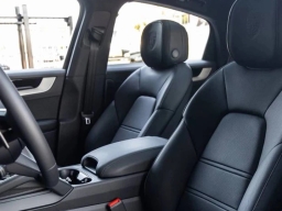 Porsche Cayenne Base Coupe AWD 2026