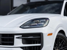 Porsche Cayenne Base Coupe AWD 2026