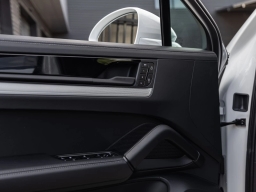 Porsche Cayenne Base Coupe AWD 2026